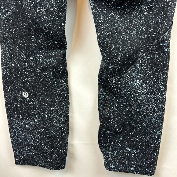 Lululemon Lead the Pack Crop‎ 23" Mineralize Multi Black Blue Leggins Size 6 - Picture 13 of 14